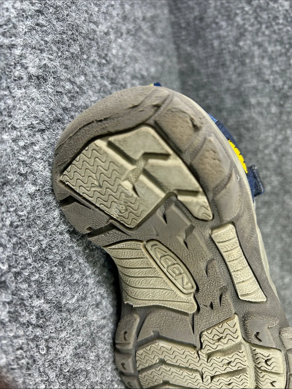 Keen Newport H2 Sandals Blue Outdoor Sandals with Bungee Closure Kid’s Size 11